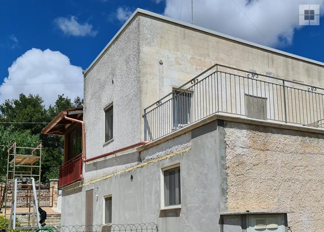Dekorative Fassade in Apulien/IT